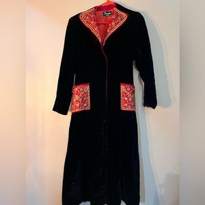 Neusteter’s long velvet duster / coat /jacket with gold piping